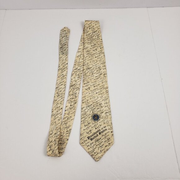 Museum Artifacts Neck Tie Presidents Silk NWT Cream Ivory Black Seal History - Picture 14 of 14
